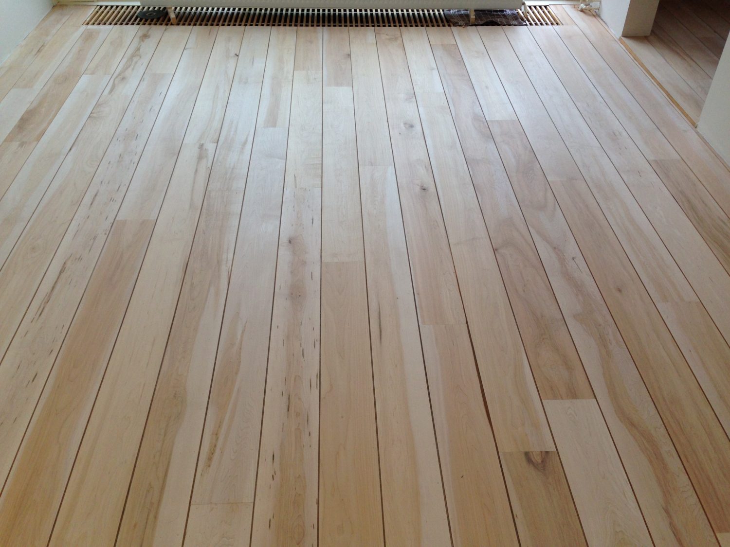 BROWN MAPLE VLOERDELEN